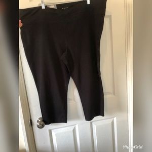 Capri activewear pants